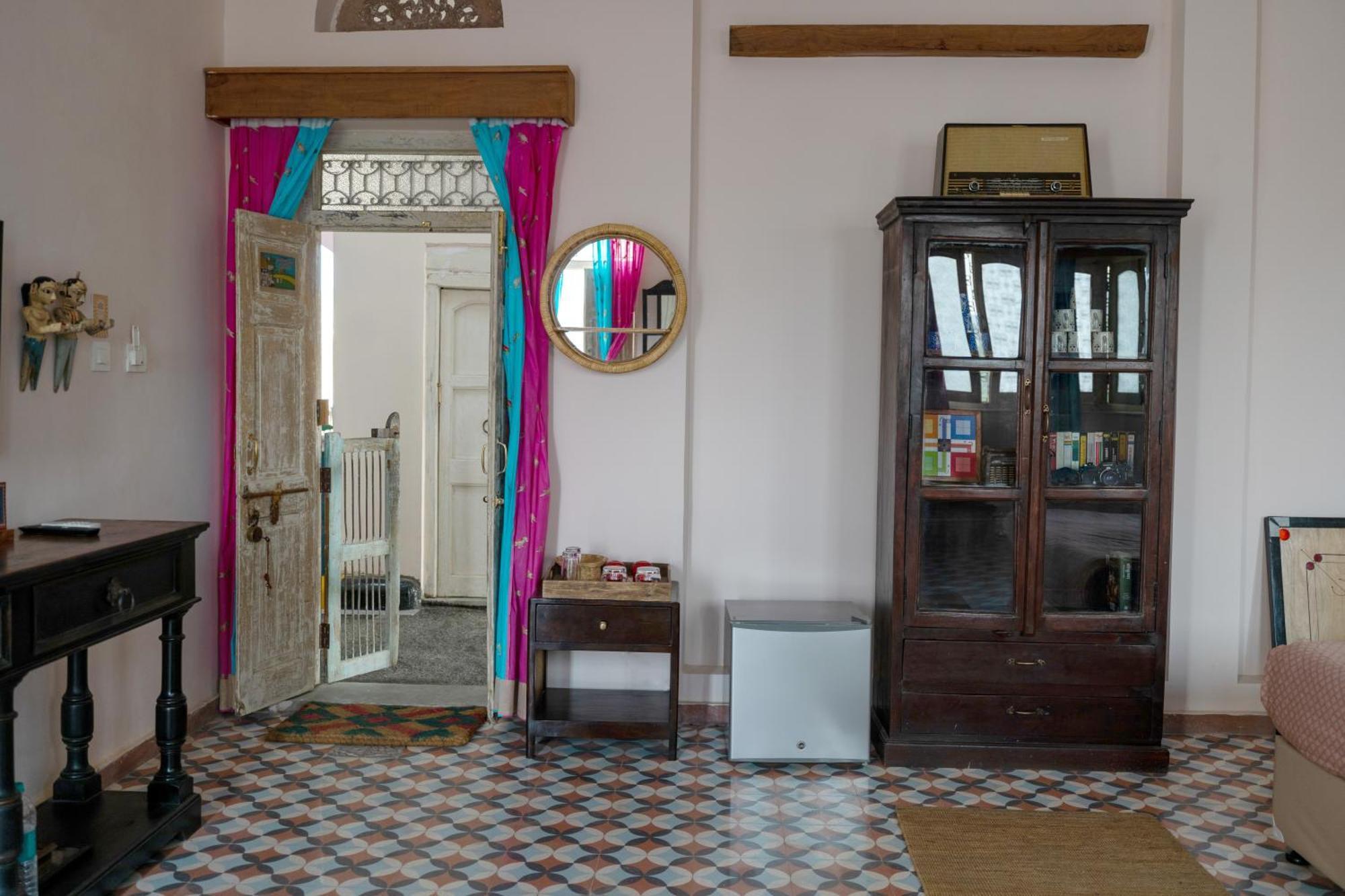 Kol Pol Mohalla Boutique Stay Udaipur Bagian luar foto